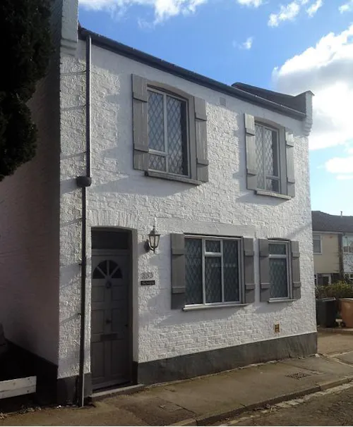 Lovely Leyton house, B1722