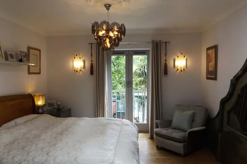 Lovely Leyton house, B1722 (photo 17)
