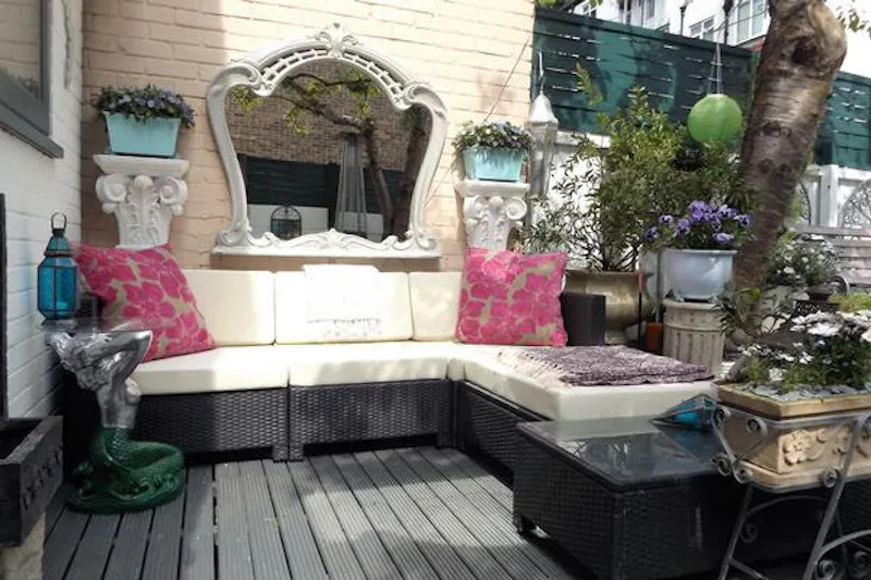 Terrace/Patio at Lovely Leyton house, B1722 (photo 23)