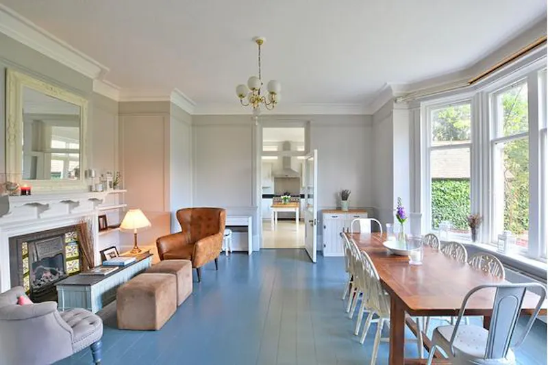 Dining room at Substantial Surbiton house, B1723 (photo 7)