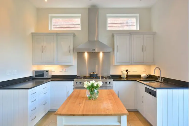 Kitchen at Substantial Surbiton house, B1723 (photo 10)