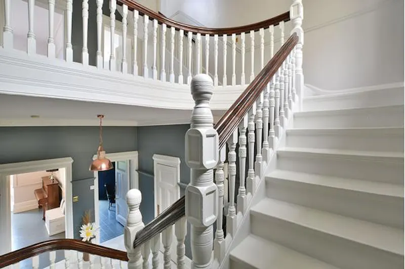 Substantial Surbiton house, B1723 (photo 14)