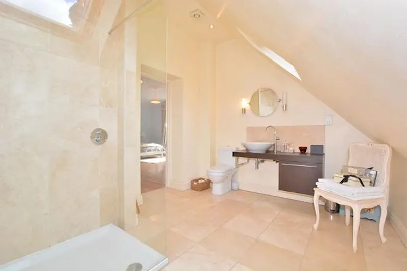 Bathroom at Substantial Surbiton house, B1723 (photo 17)