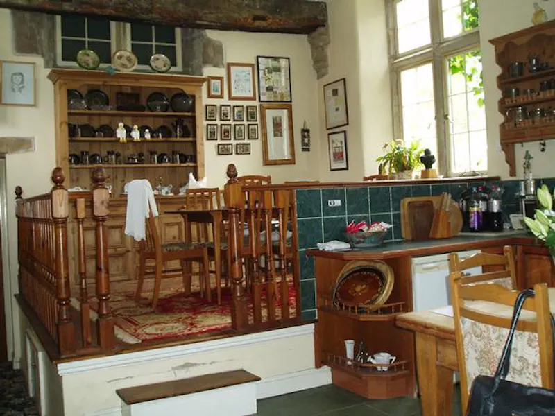 Kitchen at Converted historic hall in Dewsbury, G98 (photo 8)