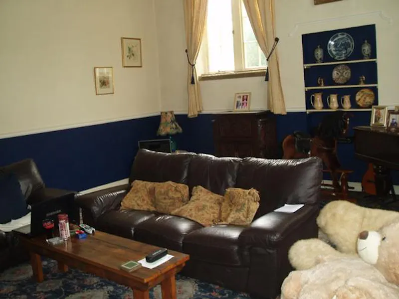 Living Room at Converted historic hall in Dewsbury, G98 (photo 11)