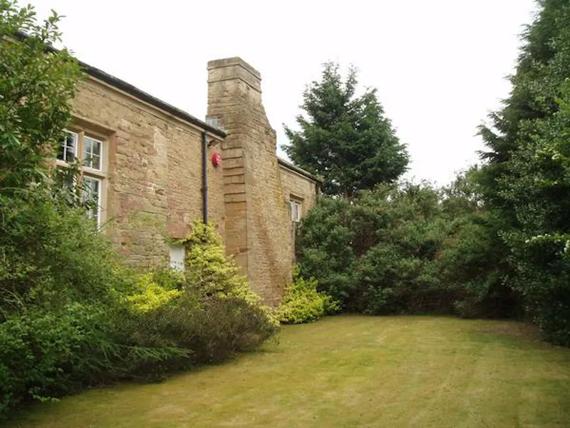 Converted historic hall in Dewsbury, G98 (photo 15)