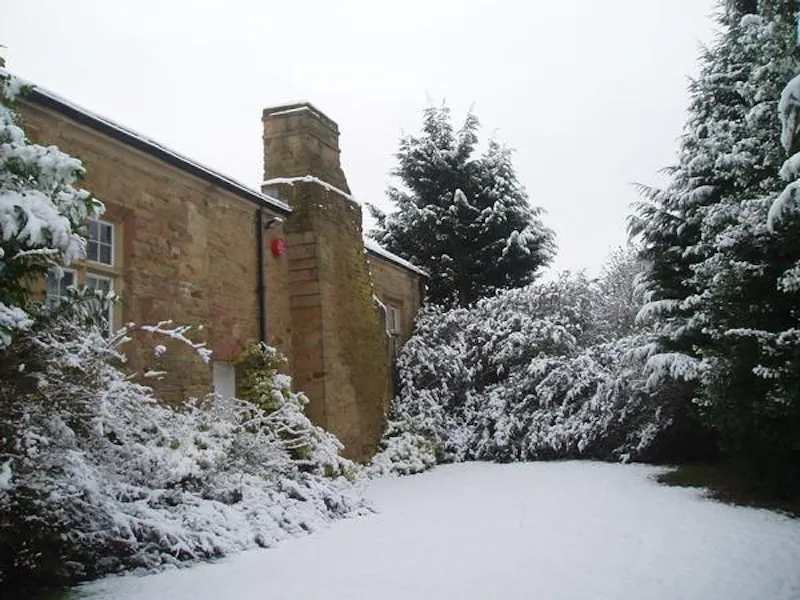 Converted historic hall in Dewsbury, G98 (photo 18)