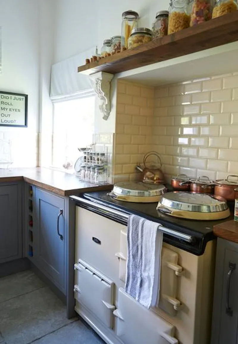 Family home in Crosby, B1724 (photo 7)