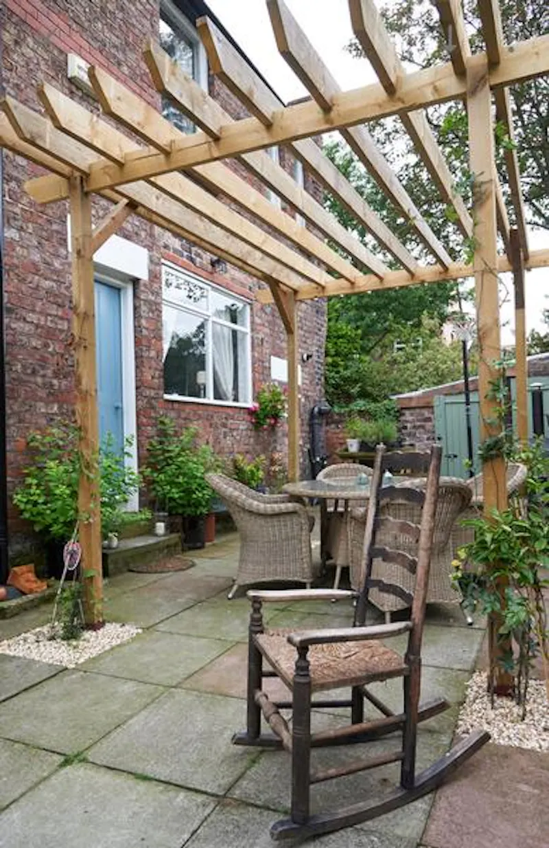 Terrace/Patio at Family home in Crosby, B1724 (photo 18)