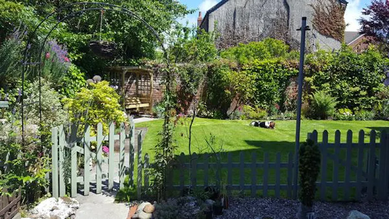 Family home in Crosby, B1724 (photo 20)