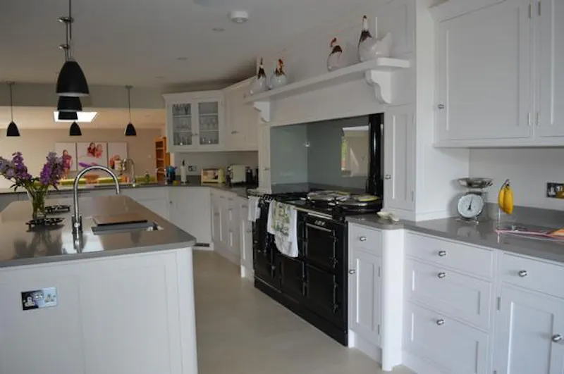 Kitchen at Film location D2264 in Kent (photo 13)
