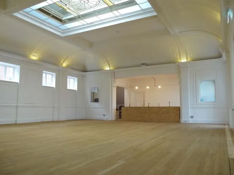 Film location R802 in London (photo 6)