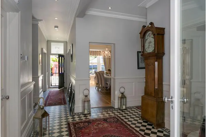 Entrance hall at Elegant Epping home, B1730 (photo 2)