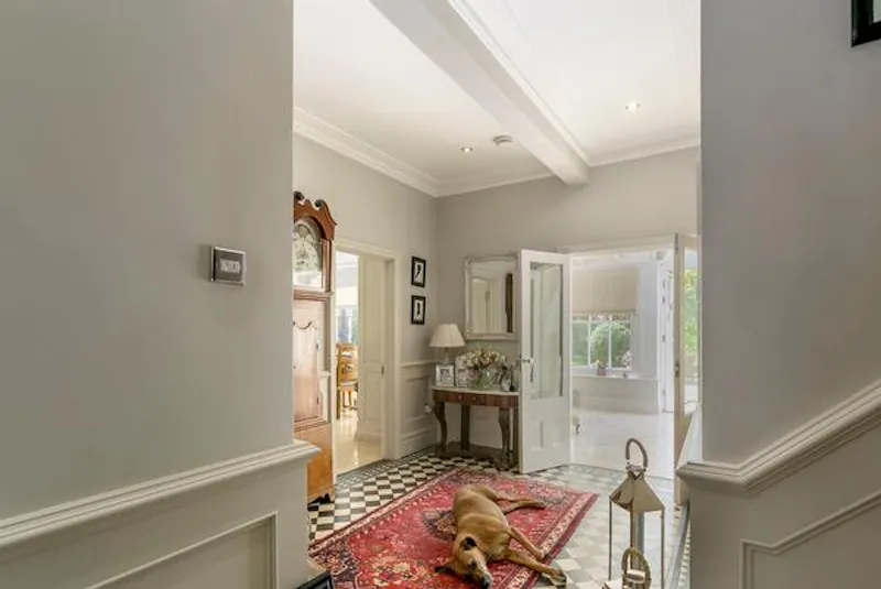 Elegant Epping home, B1730 (photo 5)
