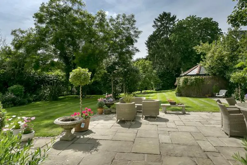 Terrace/Patio at Elegant Epping home, B1730 (photo 24)
