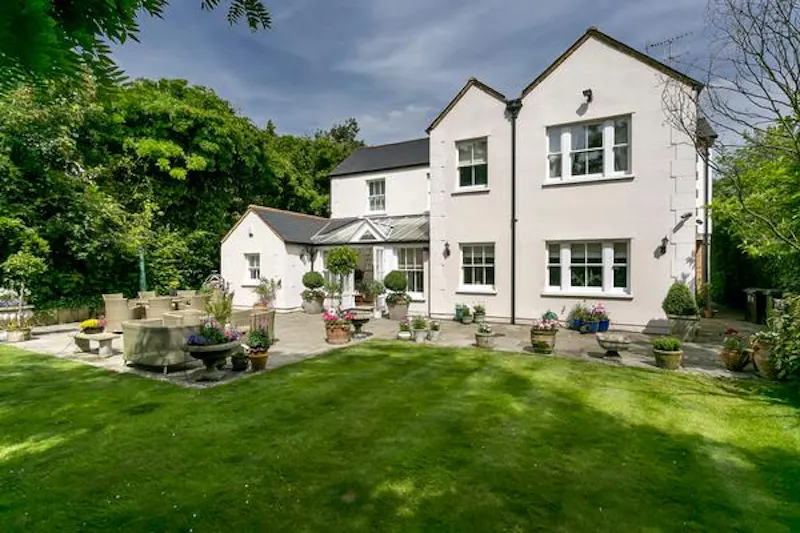Garden at Elegant Epping home, B1730 (photo 25)