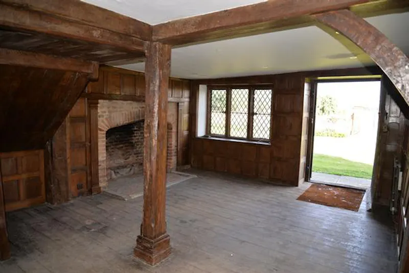 Entrance hall at Medieval manor and barns in Bray, M295 (photo 17)