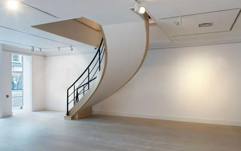 Staircase at Green Park shop front space, N420 (photo 7)