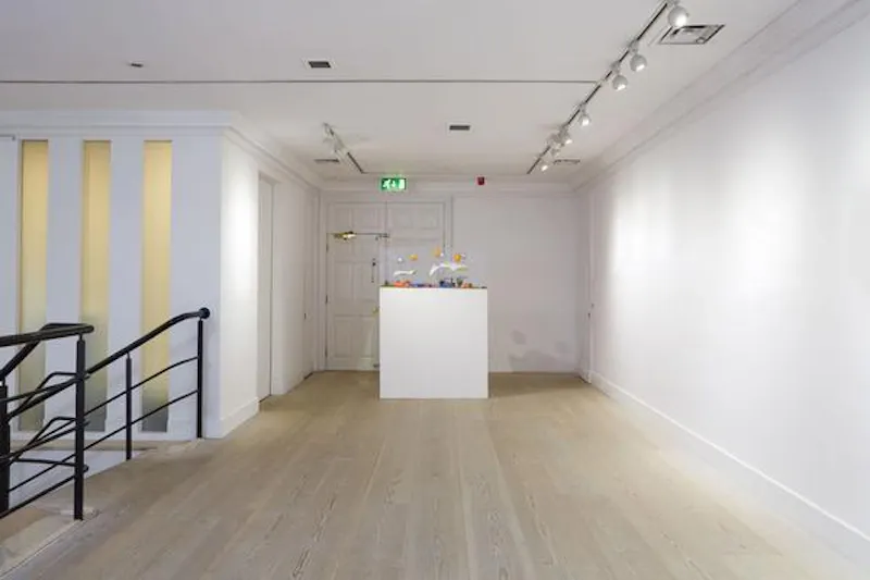 Green Park shop front space, N420 (photo 9)