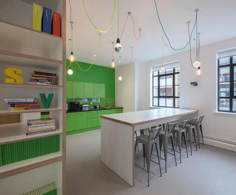 Kitchen at Film location T162 in London (photo 4)