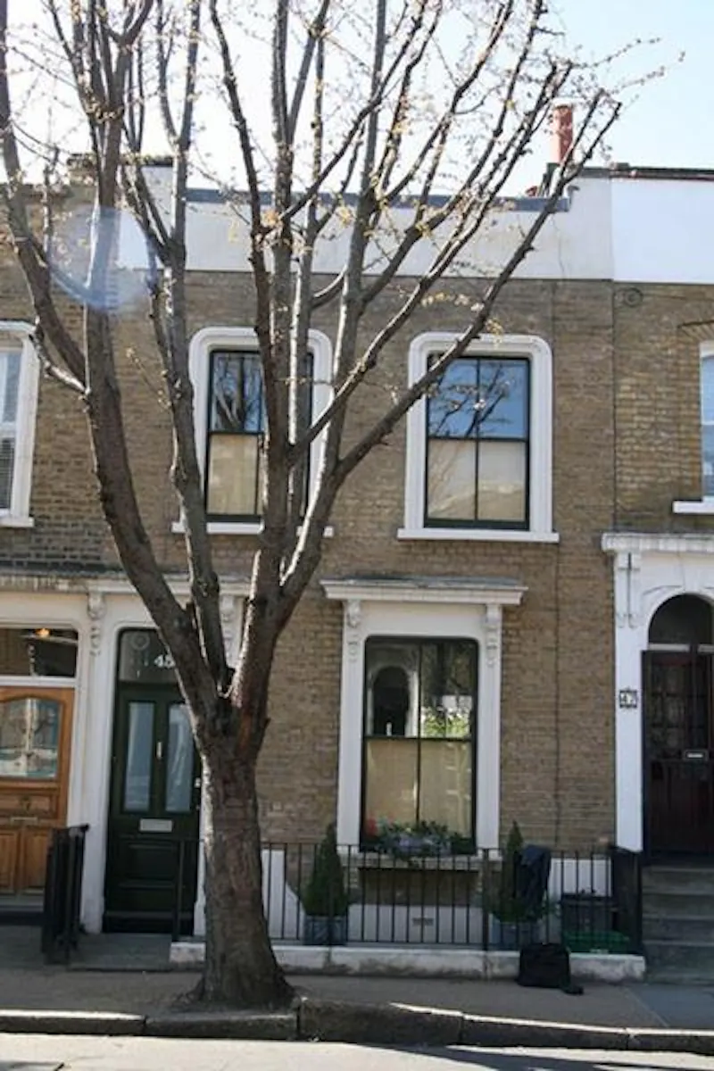 Beautiful Bow house, B1731 (photo 1)