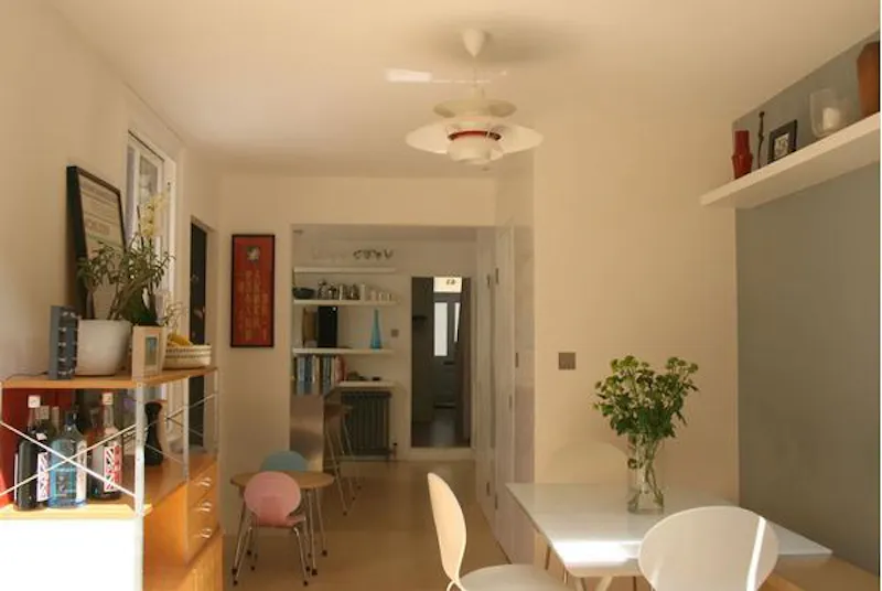 Beautiful Bow house, B1731 (photo 2)