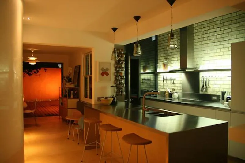 Beautiful Bow house, B1731 (photo 8)