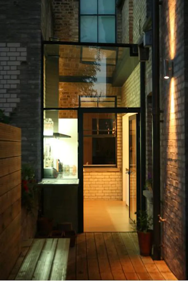 Beautiful Bow house, B1731 (photo 11)