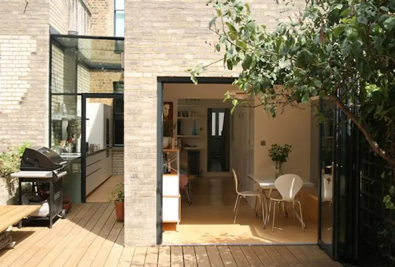 Beautiful Bow house, B1731 (photo 14)