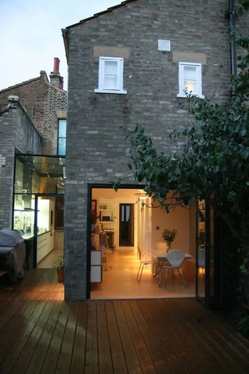 Beautiful Bow house, B1731 (photo 18)