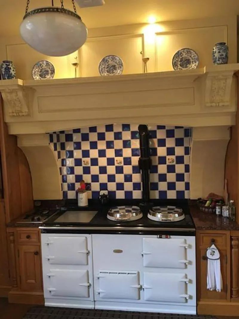 Traditional Gravesend manor , M296 (photo 16)
