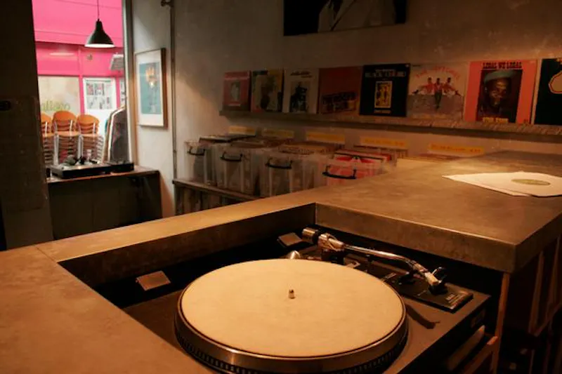 Brixton record shop, SHOP31 (photo 6)
