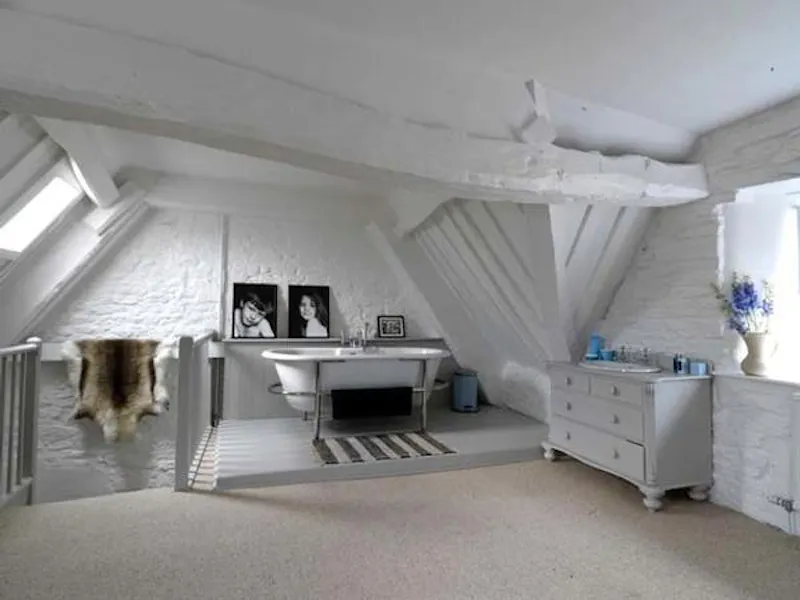Open plan at Film location C847 in Gloucestershire (photo 11)