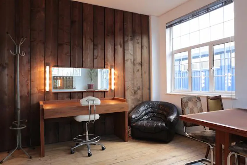 Industrial Seven Sisters studio, N278 (photo 50)