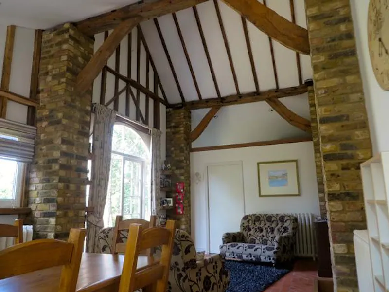 Beams at Film location C852 in Surrey (photo 3)