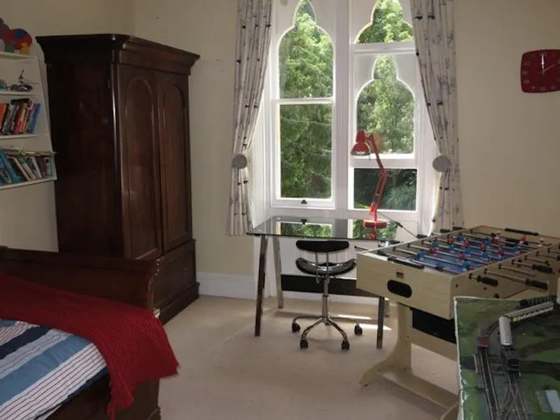 Newton Abbot Gothic house, B1647 (photo 11)