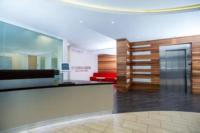 Entrance hall at Quaker Lane office, T156 (photo 2)