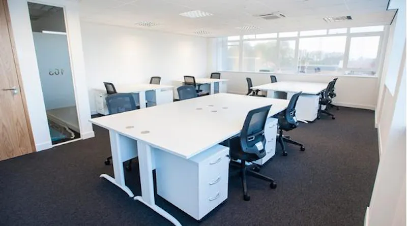 Quaker Lane office, T156 (photo 7)