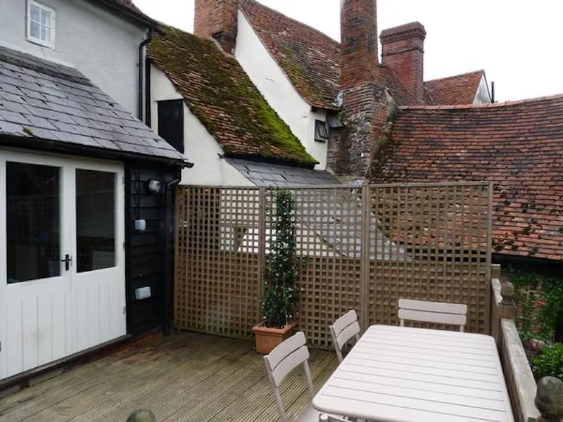 Terrace/Patio at Film location C858 in Essex (photo 31)