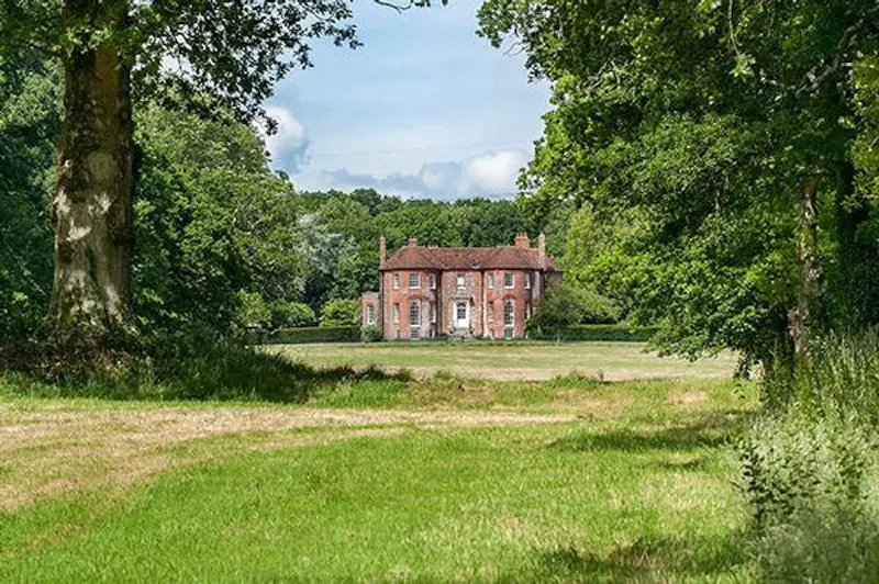 Beautiful Botley estate with lake, A1387 (photo 47)