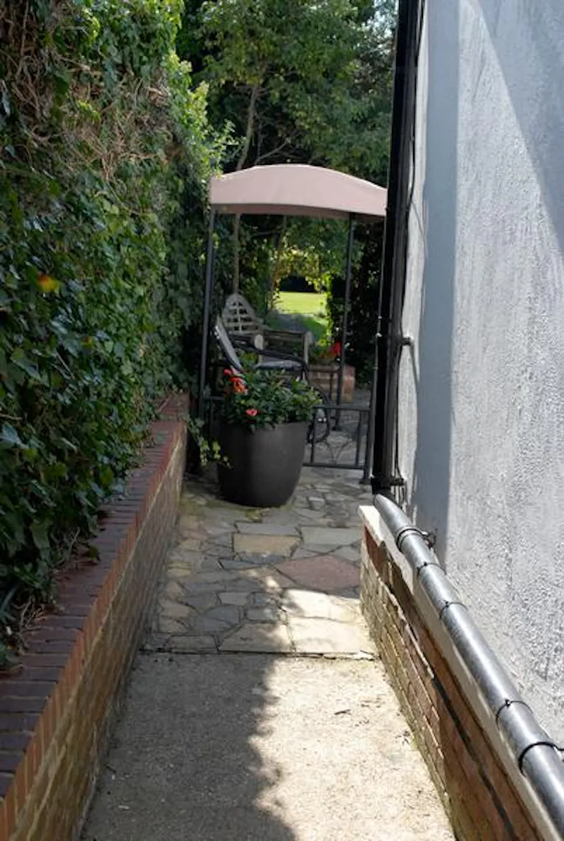 Film location D2279 in London (photo 67)