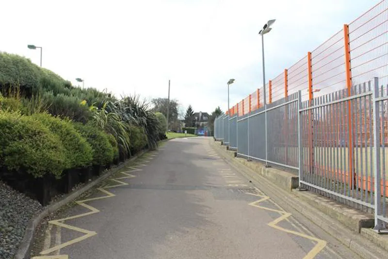 Dulwich school sports club, J215 (photo 77)