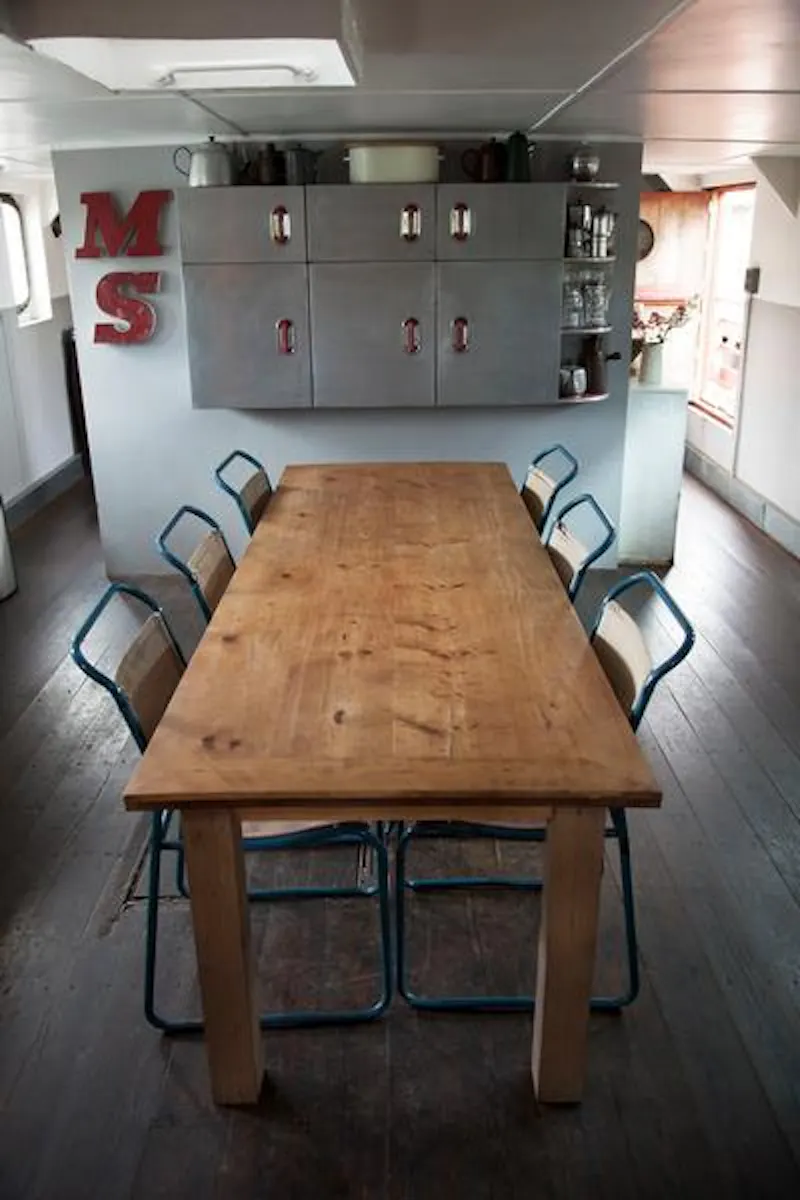 Dining room at Film location HSE25 in London (photo 27)