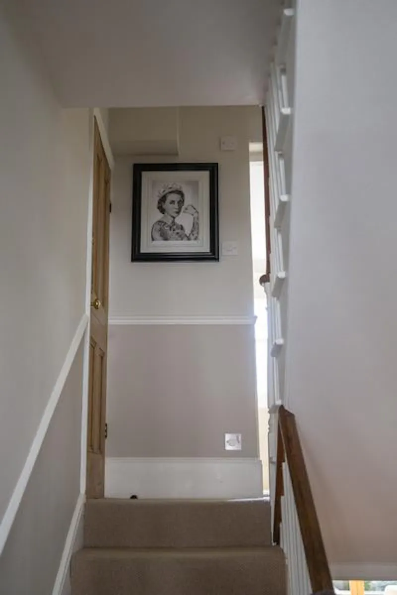 Staircase at Smart Tooting house, B1733 (photo 15)