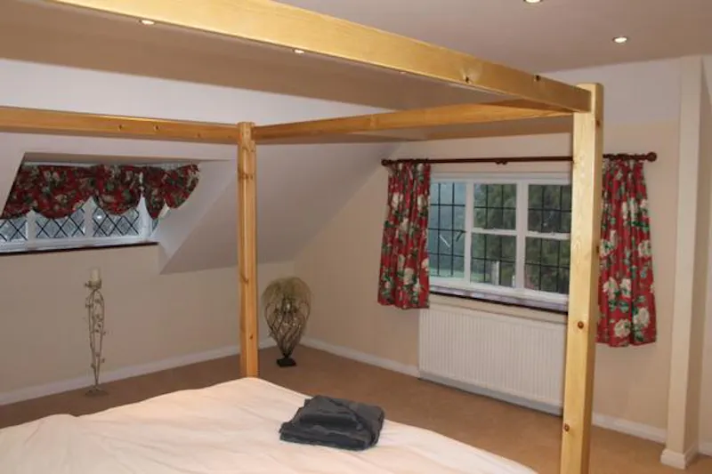 Bedroom at Bexley farmhouse, L662 (photo 11)