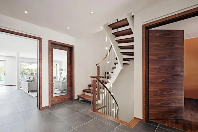 Staircase at Modern Muswell Hill house, D2273 (photo 5)