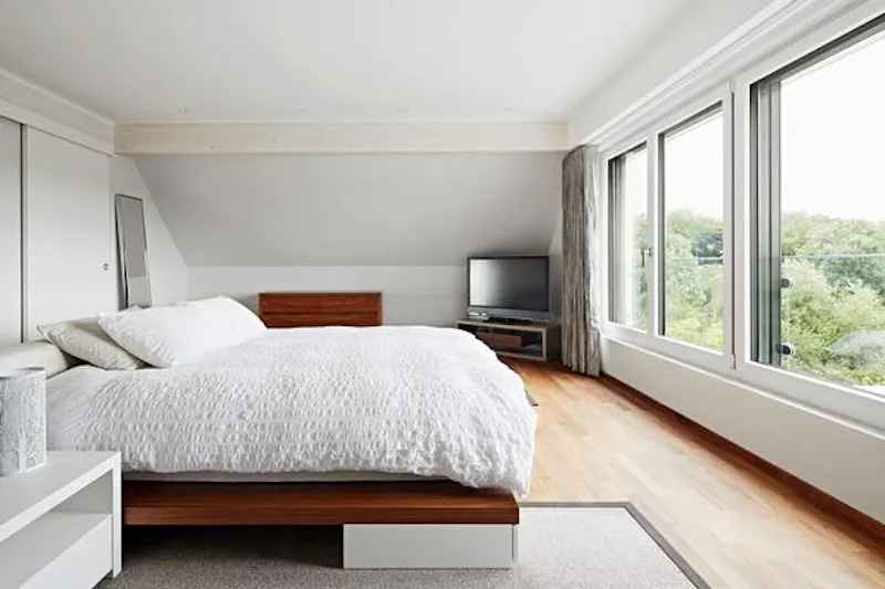 Bedroom at Modern Muswell Hill house, D2273 (photo 6)
