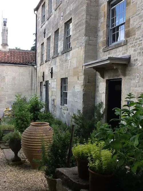 Rustic Bradford-on-Avon house, A1413