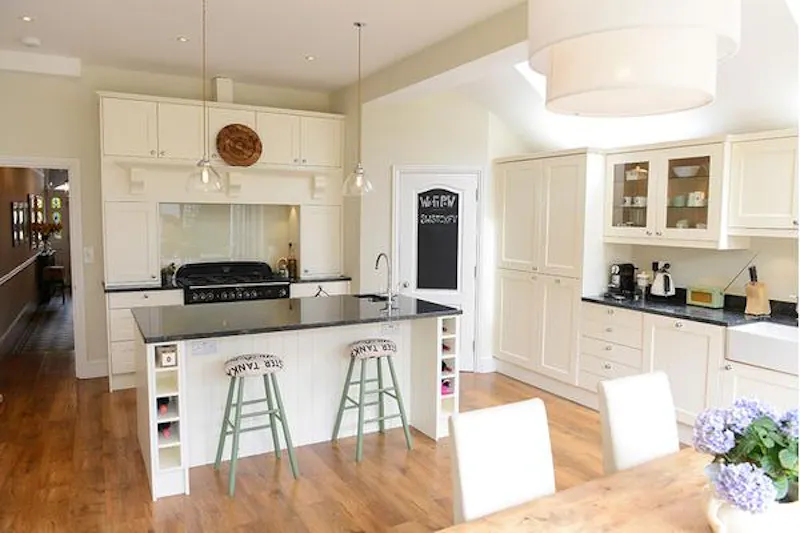 Streatham family house, B1735 (photo 17)