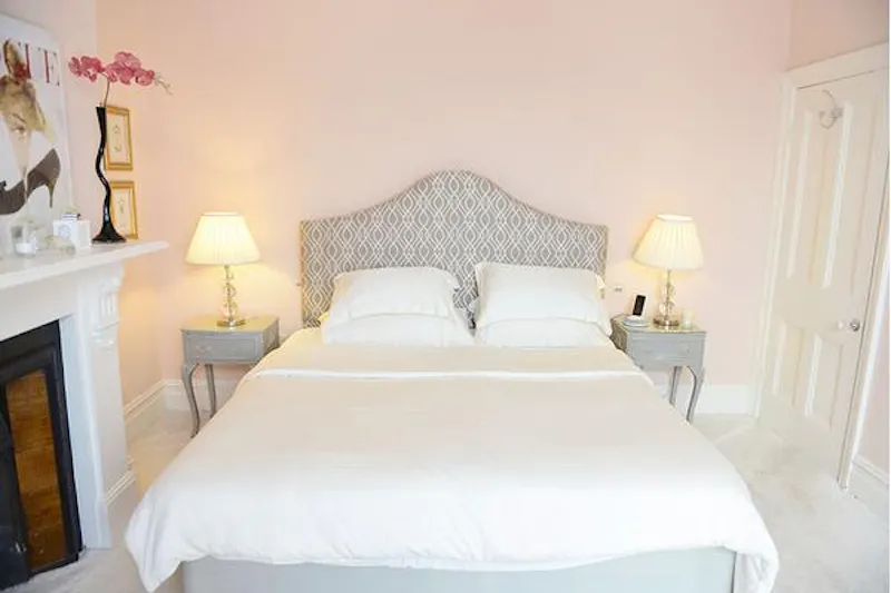 Bedroom at Streatham family house, B1735 (photo 23)